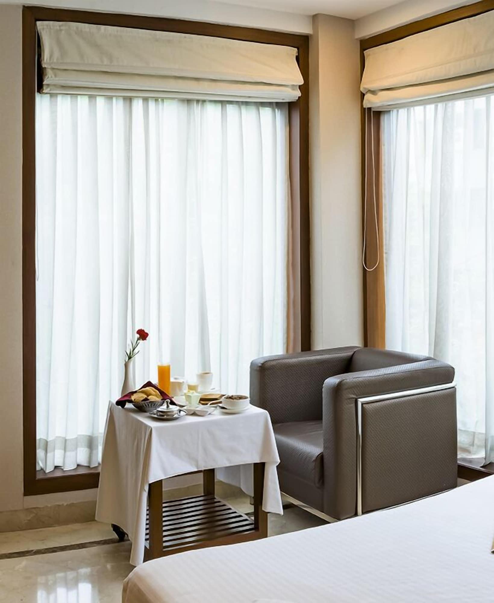 Hotel Casa Fortuna Колката Екстериор снимка